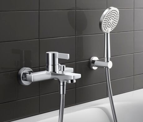 适用于明装的单把浴缸水龙头, DE5230000010 进水管连接类型: S 形连接件, 中心距离: 150 mm ± 20 mm