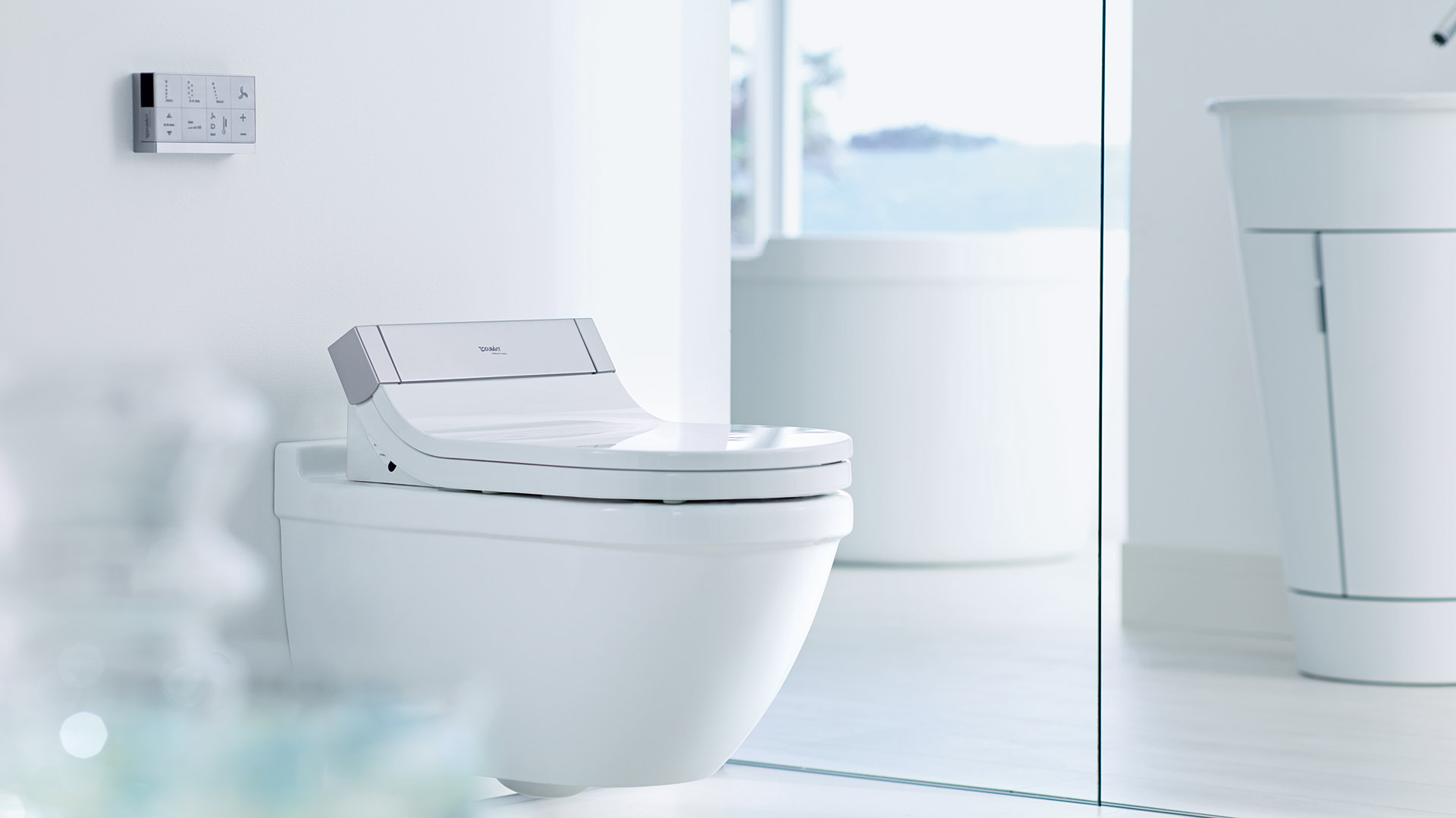 SensoWash Starck e : le WC douche innovant, abattant douche innovant