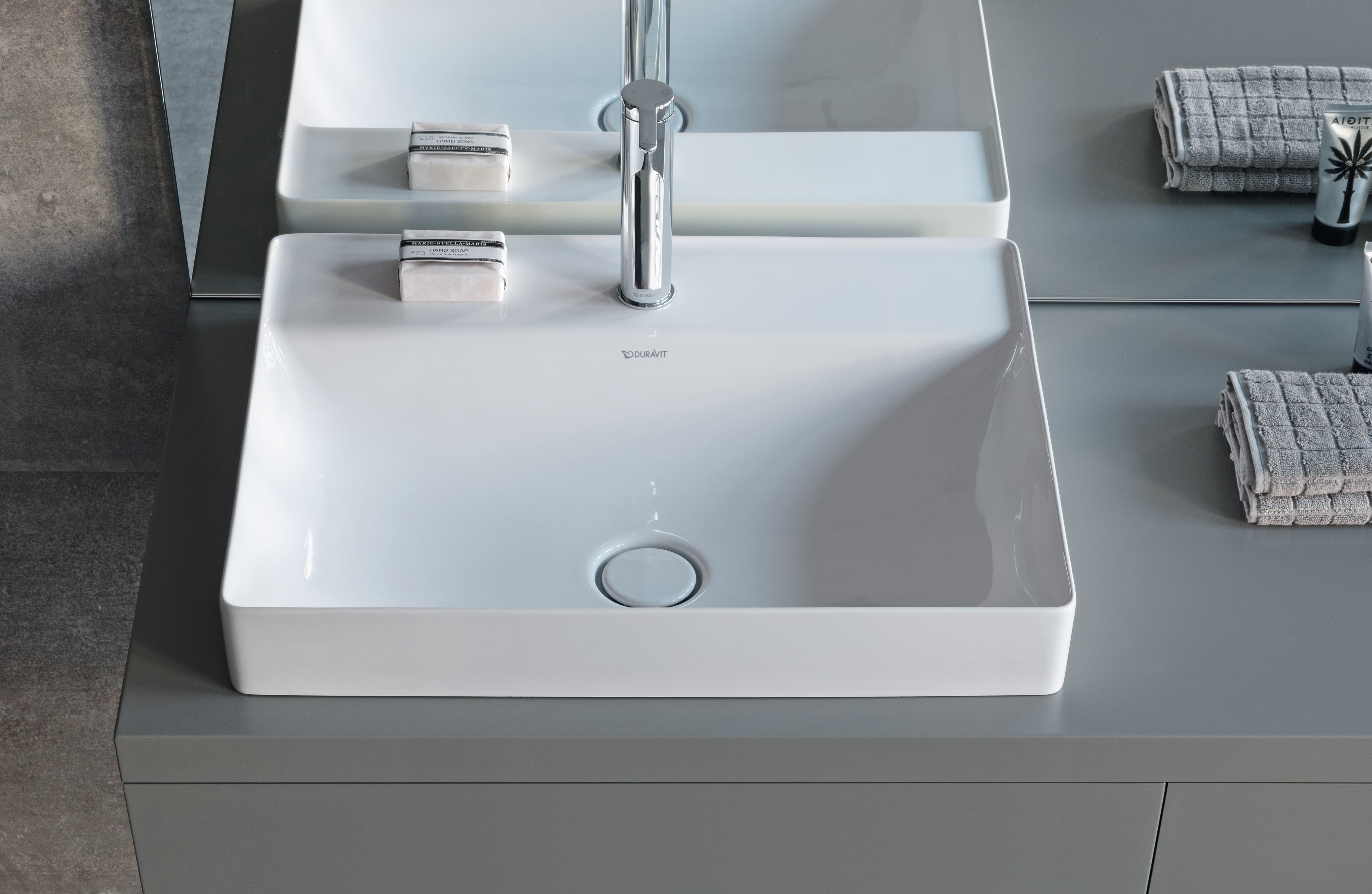 DuraSquare countertop sink with tap hole bench
