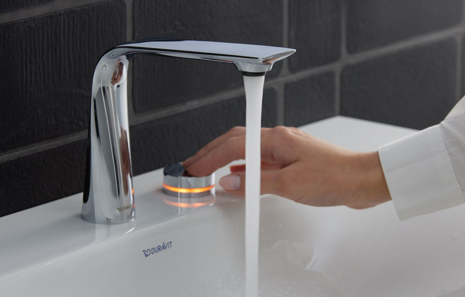 D1 electric washbasin faucet
