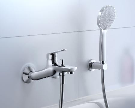 Bath Taps with lever or thermostatic mixer